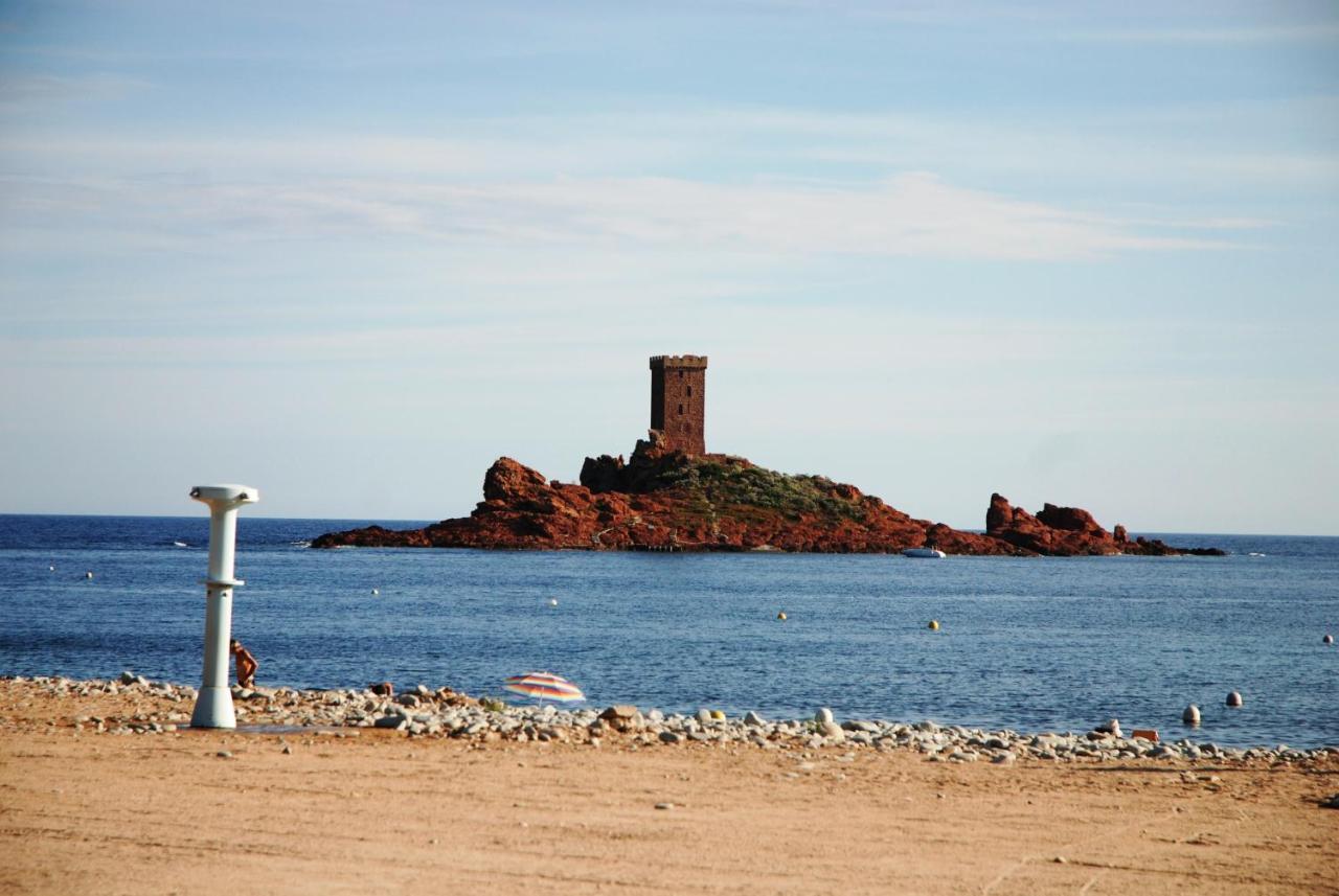 Agay Cap Esterel Village Allee Fleurs - F2 Clim Vue Golf Et Mer - Grande Terrasse Plein Sud Сен-Рафаель Екстер'єр фото