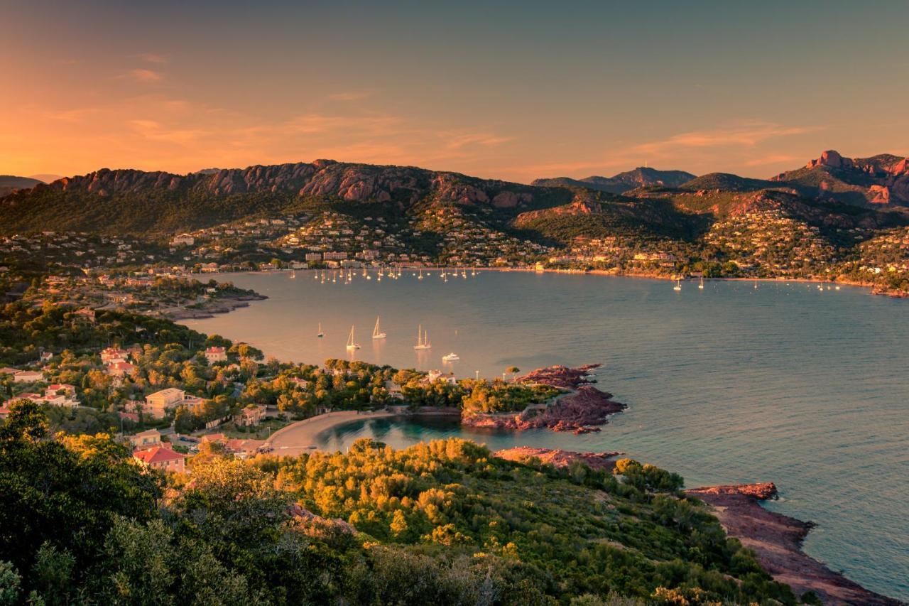 Agay Cap Esterel Village Allee Fleurs - F2 Clim Vue Golf Et Mer - Grande Terrasse Plein Sud Сен-Рафаель Екстер'єр фото