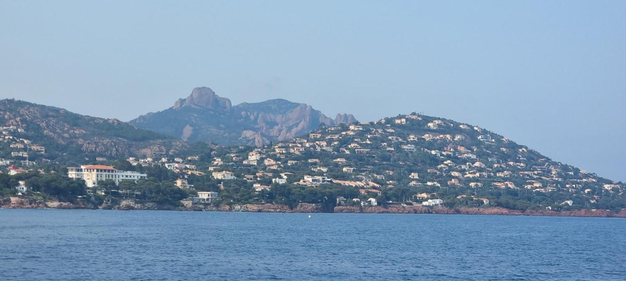 Agay Cap Esterel Village Allee Fleurs - F2 Clim Vue Golf Et Mer - Grande Terrasse Plein Sud Сен-Рафаель Екстер'єр фото