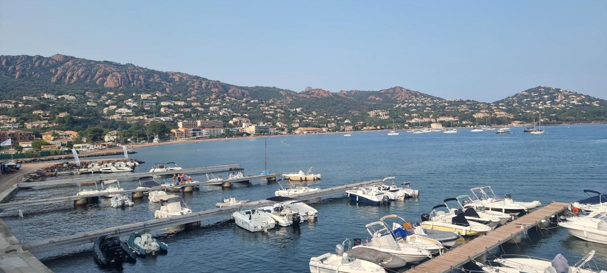 Agay Cap Esterel Village Allee Fleurs - F2 Clim Vue Golf Et Mer - Grande Terrasse Plein Sud Сен-Рафаель Екстер'єр фото