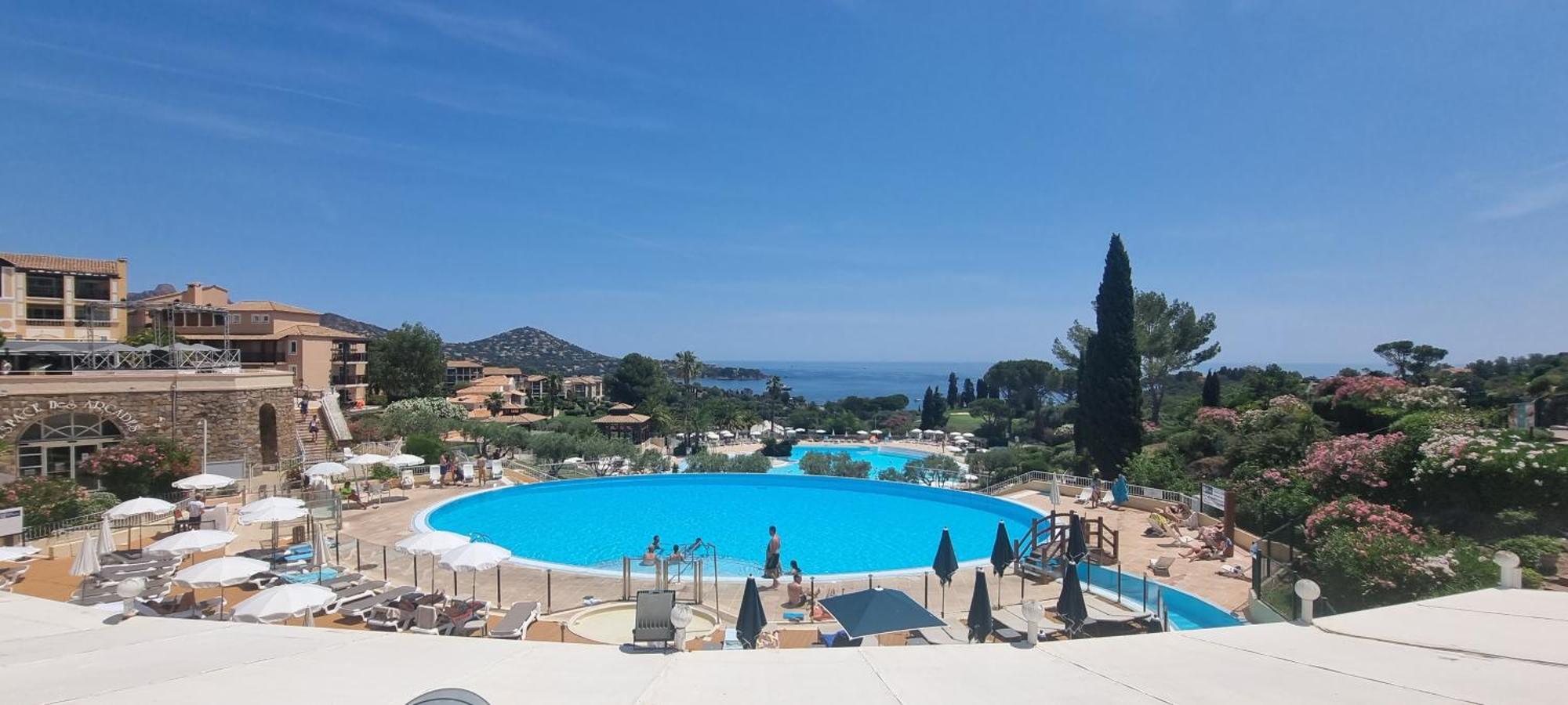 Agay Cap Esterel Village Allee Fleurs - F2 Clim Vue Golf Et Mer - Grande Terrasse Plein Sud Сен-Рафаель Екстер'єр фото