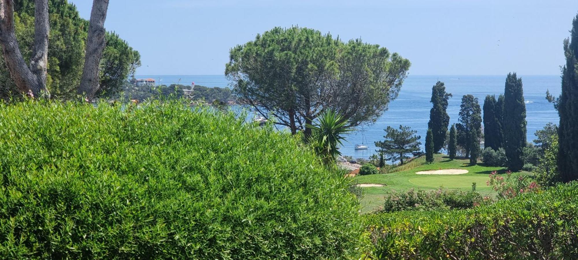 Agay Cap Esterel Village Allee Fleurs - F2 Clim Vue Golf Et Mer - Grande Terrasse Plein Sud Сен-Рафаель Екстер'єр фото