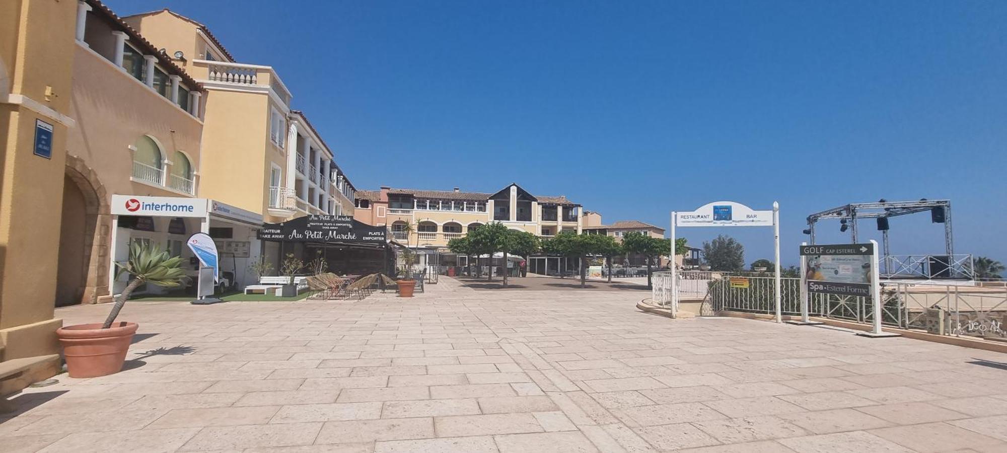 Agay Cap Esterel Village Allee Fleurs - F2 Clim Vue Golf Et Mer - Grande Terrasse Plein Sud Сен-Рафаель Екстер'єр фото