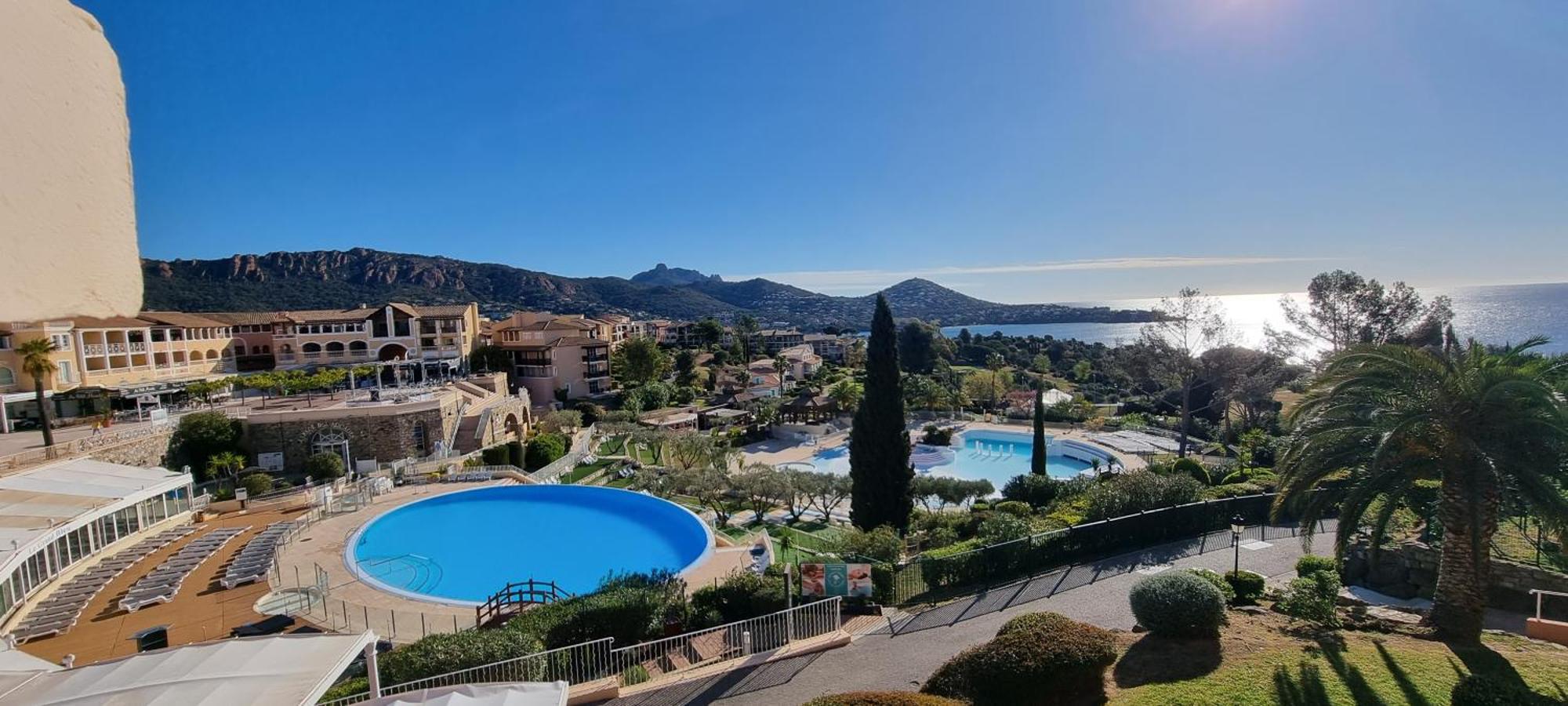 Agay Cap Esterel Village Allee Fleurs - F2 Clim Vue Golf Et Mer - Grande Terrasse Plein Sud Сен-Рафаель Екстер'єр фото