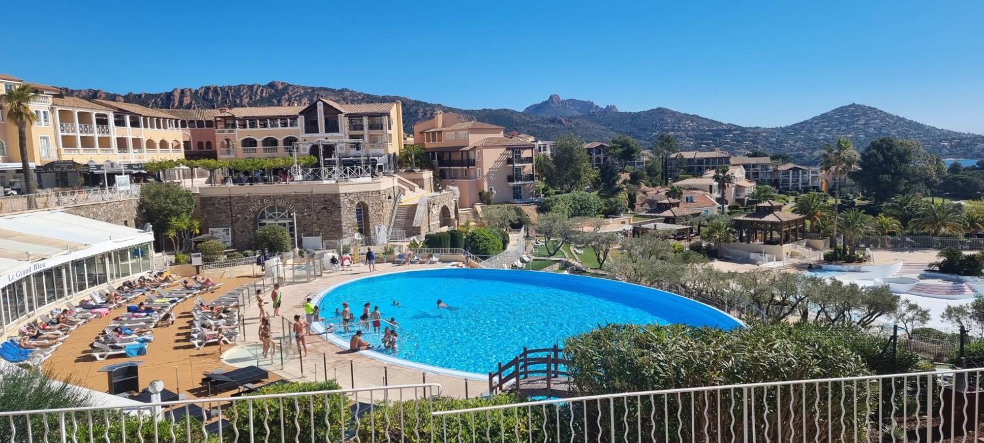 Agay Cap Esterel Village Allee Fleurs - F2 Clim Vue Golf Et Mer - Grande Terrasse Plein Sud Сен-Рафаель Екстер'єр фото